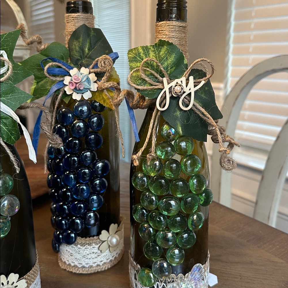 Decorative Wine Bottles (ONE only) with Beads and Leaves - Picture 5 of 5